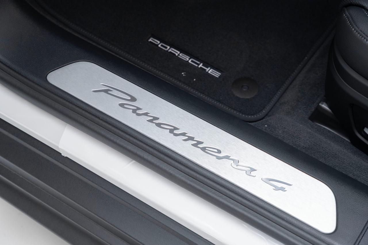 2025 Porsche Panamera 4 Pompano Beach FL