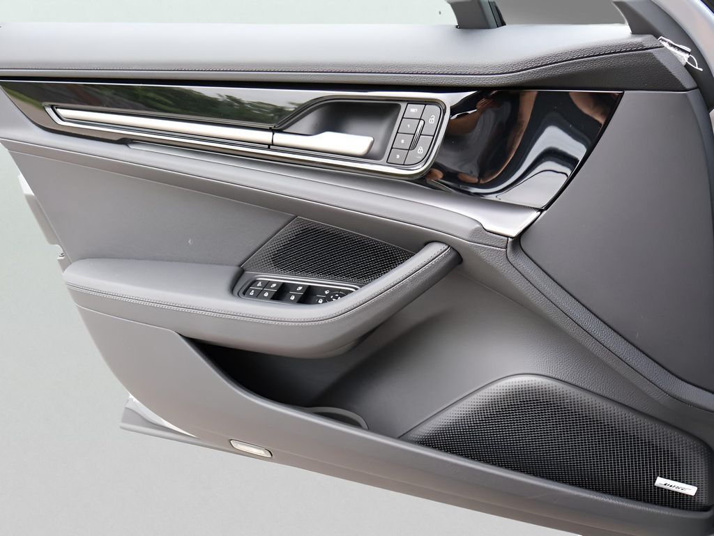 2025 Porsche Panamera 4 San Clemente CA