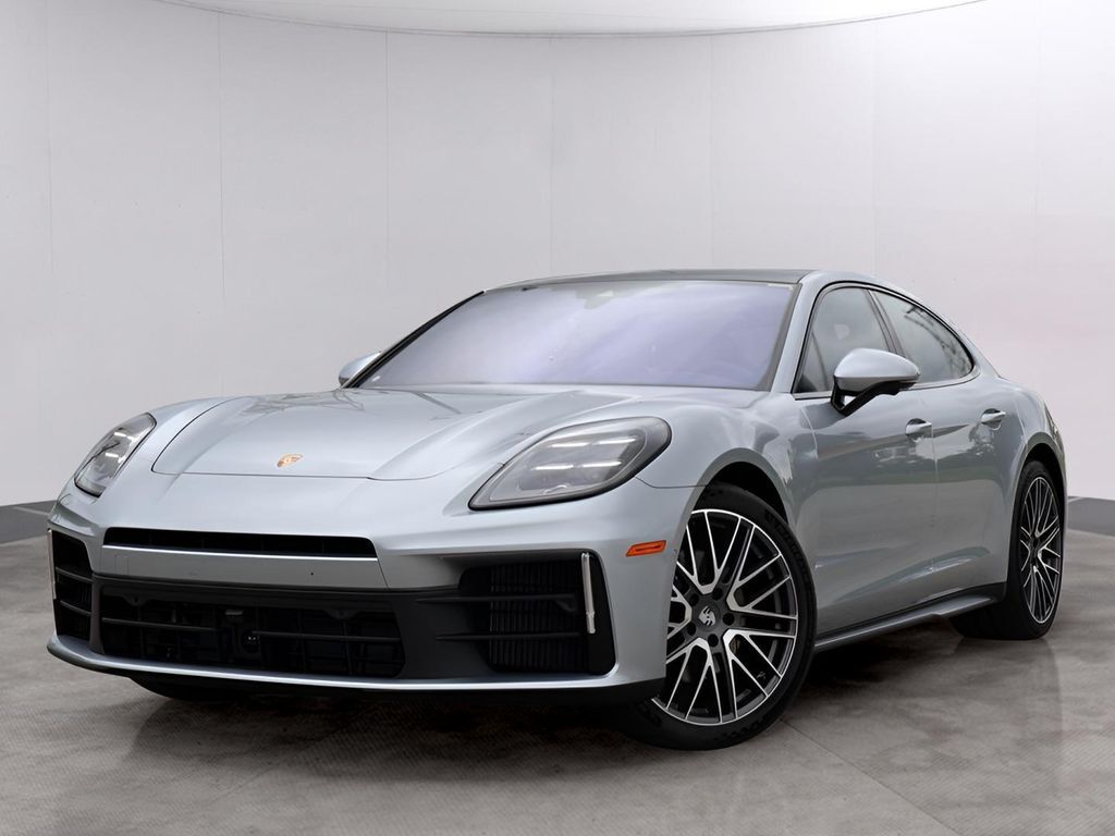 2025 Porsche Panamera 4