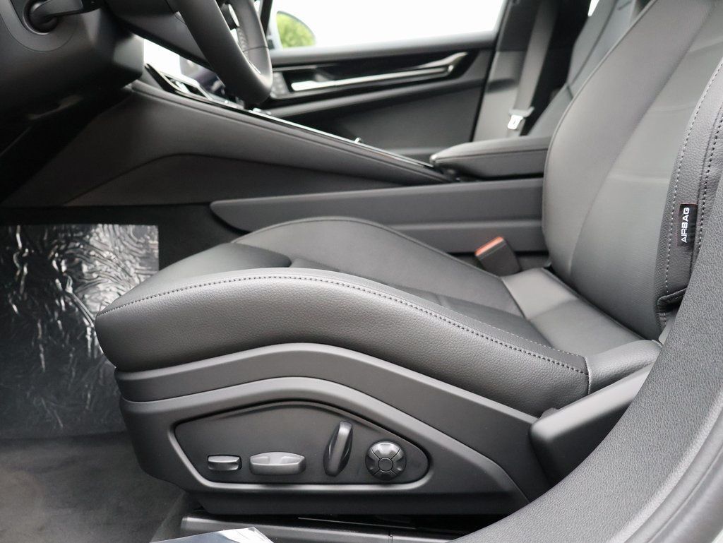 2025 Porsche Panamera 4 San Clemente CA