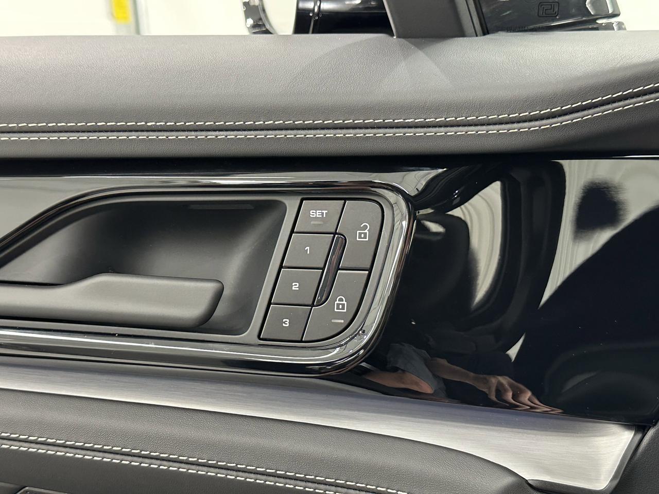 2025 Porsche Panamera 4S E-Hybrid Newark DE