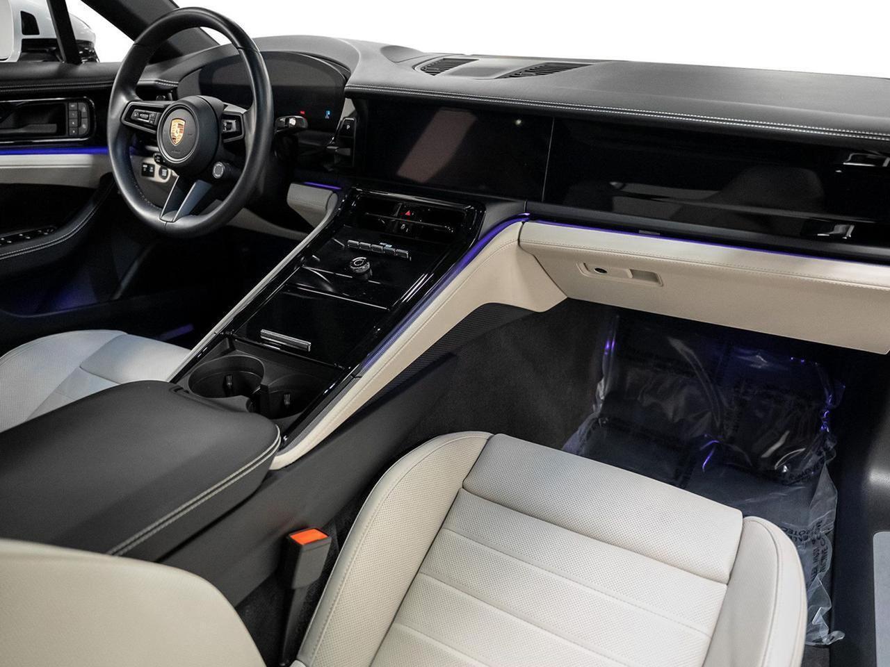 2025 Porsche Panamera Base