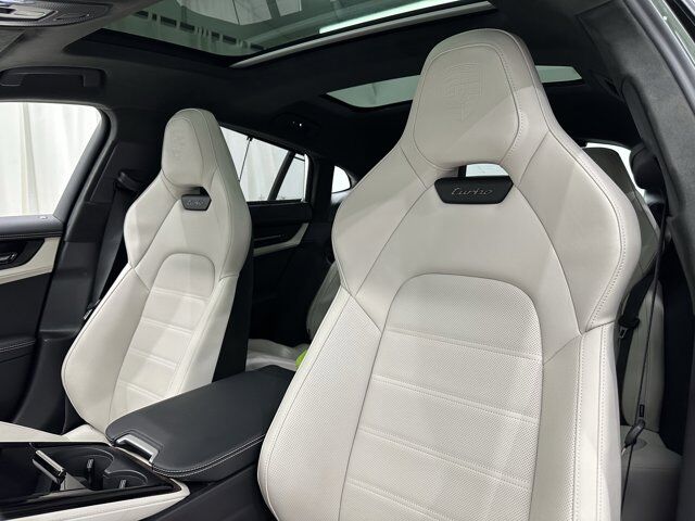 2025 Porsche Panamera Turbo E-Hybrid Newark DE