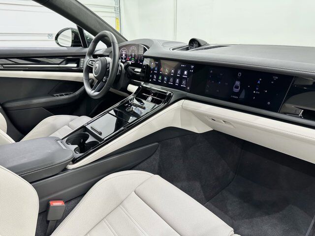 2025 Porsche Panamera Turbo E-Hybrid Newark DE