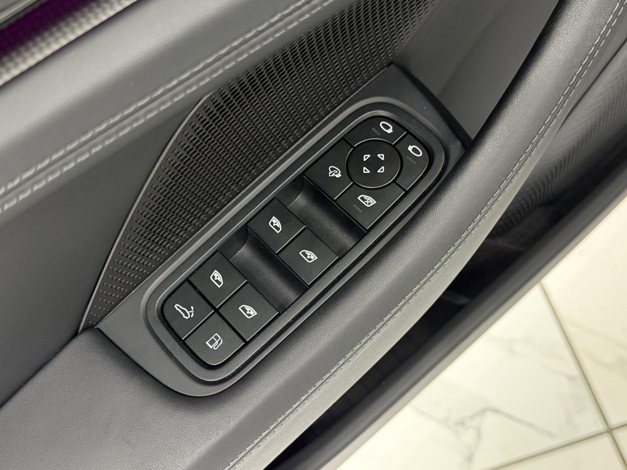 2025 Porsche Panamera Turbo S E-Hybrid Newark DE