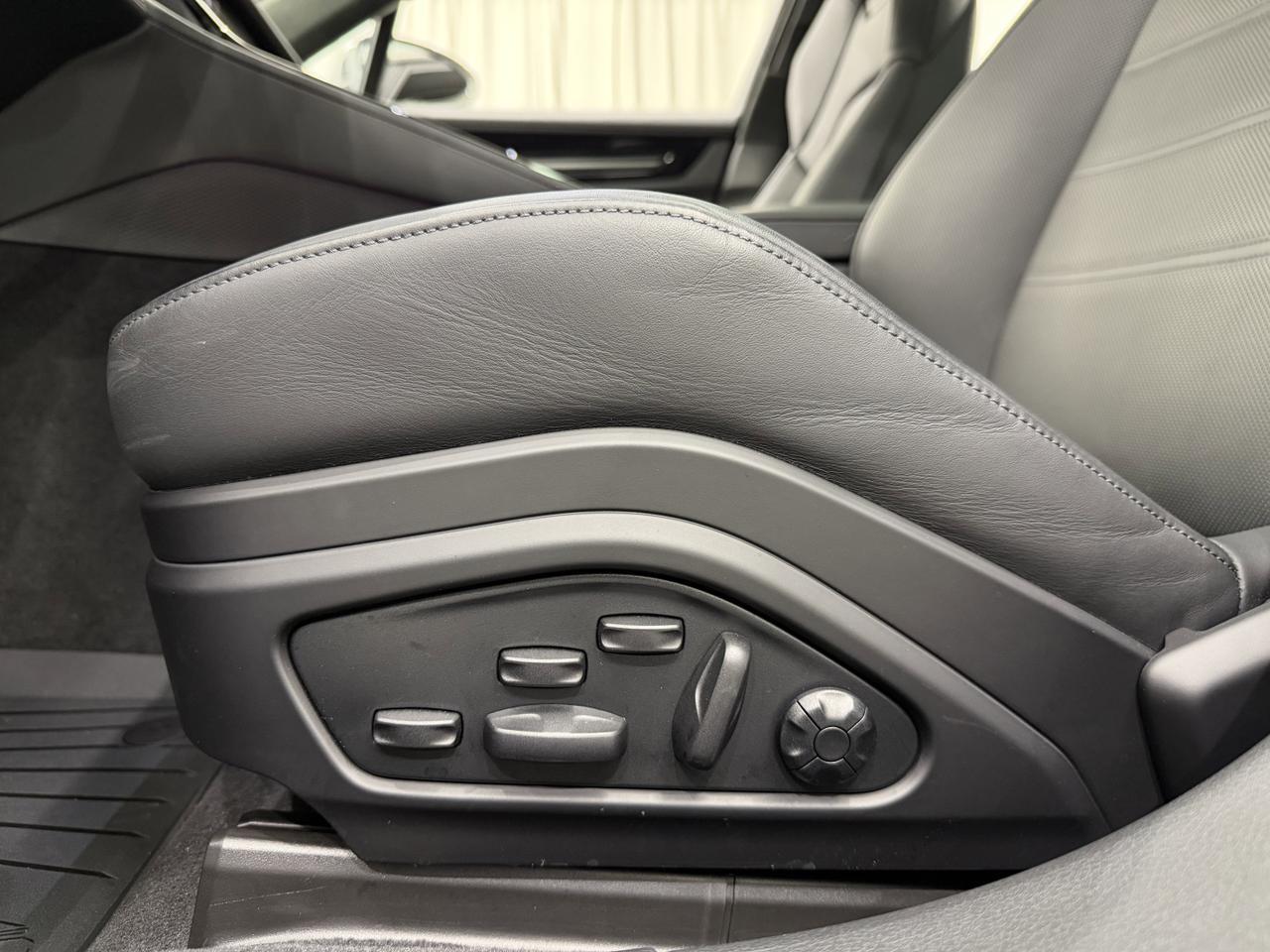 2025 Porsche Panamera Turbo S E-Hybrid Newark DE