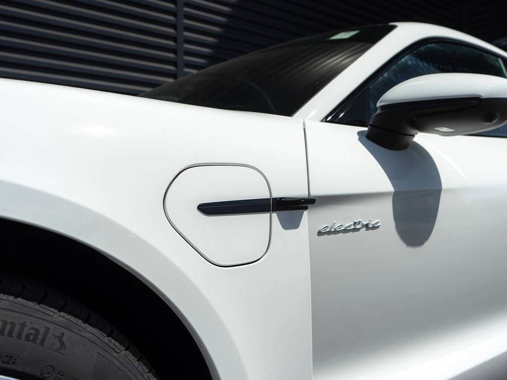 2025 Porsche Taycan Bakersfield CA