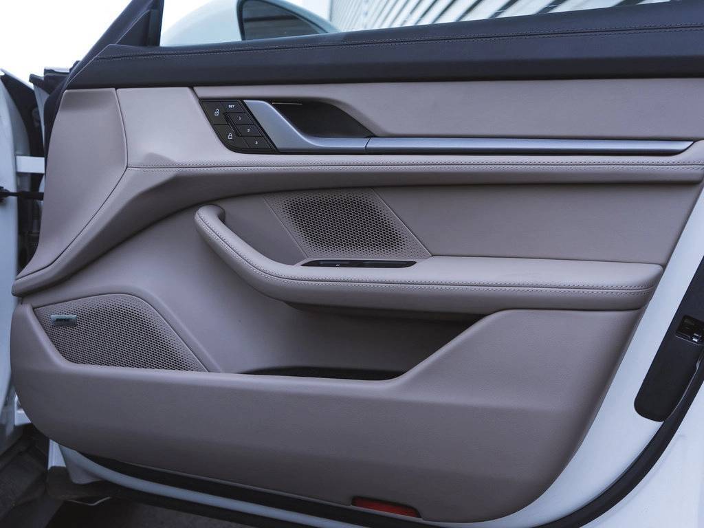 2025 Porsche Taycan Bakersfield CA