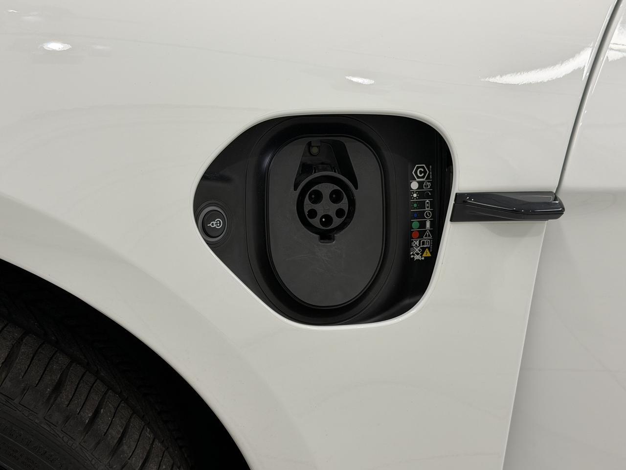 2025 Porsche Taycan Newark DE