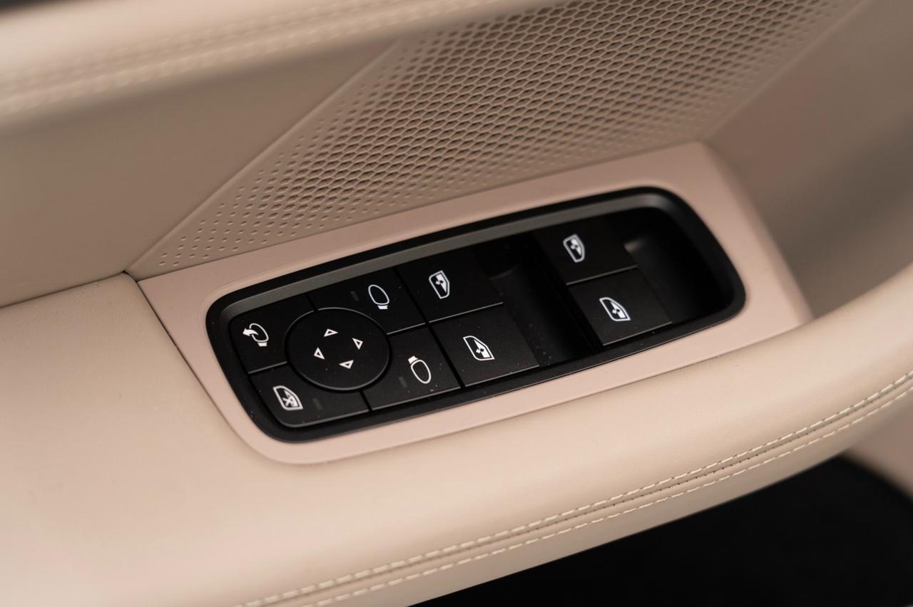 2025 Porsche Taycan Pompano Beach FL