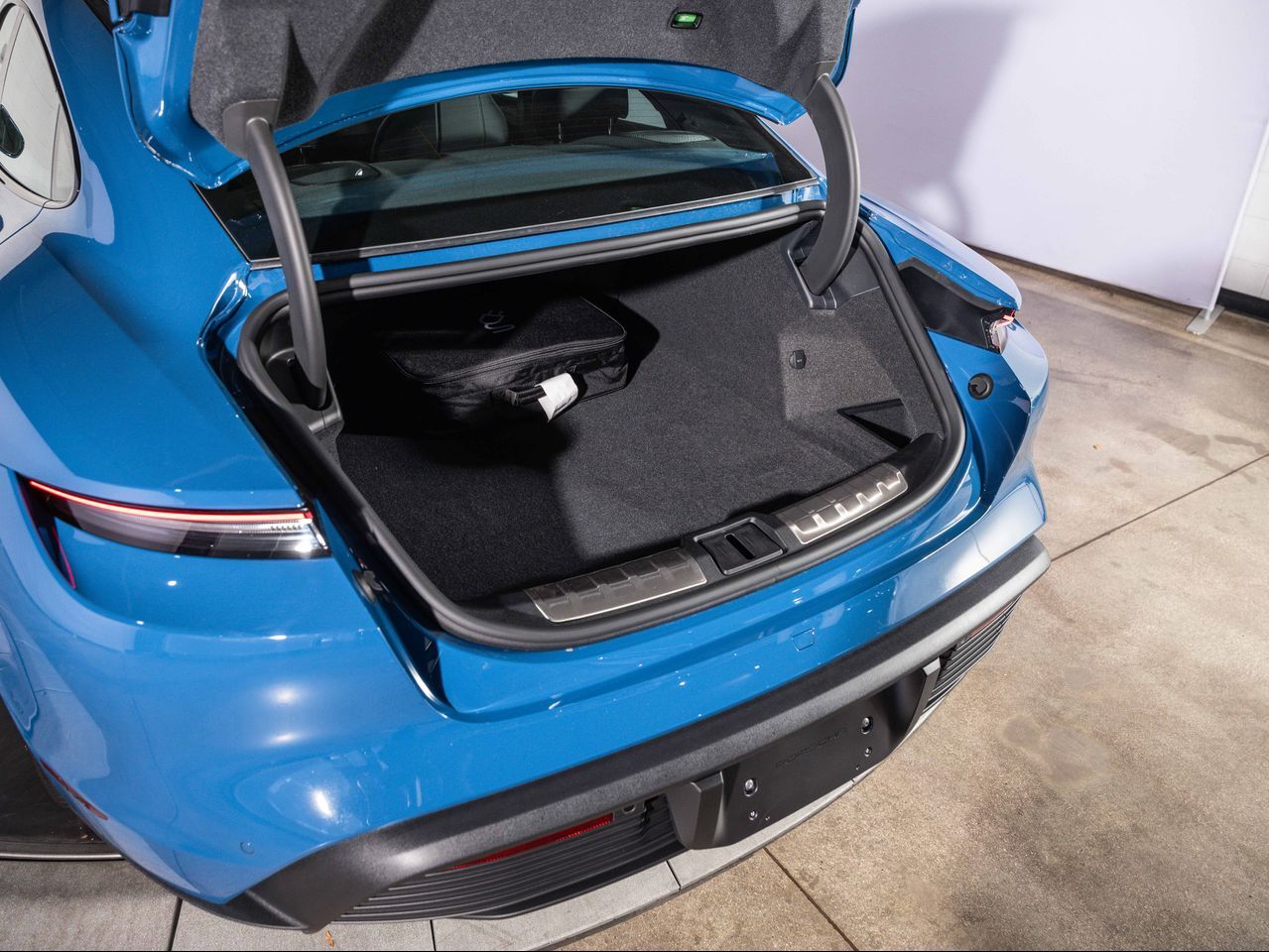 2025 Porsche Taycan Santa Clarita CA