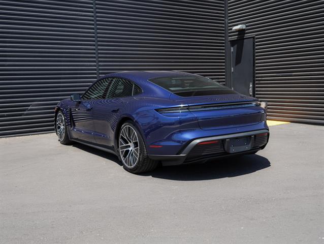 2025 Porsche Taycan 4 Bakersfield CA