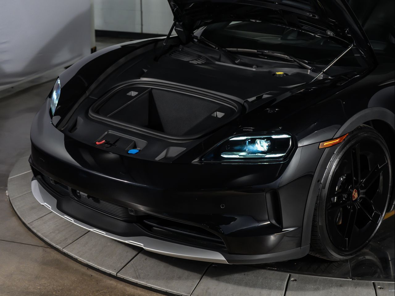 2025 Porsche Taycan 4 Cross Turismo Santa Clarita CA