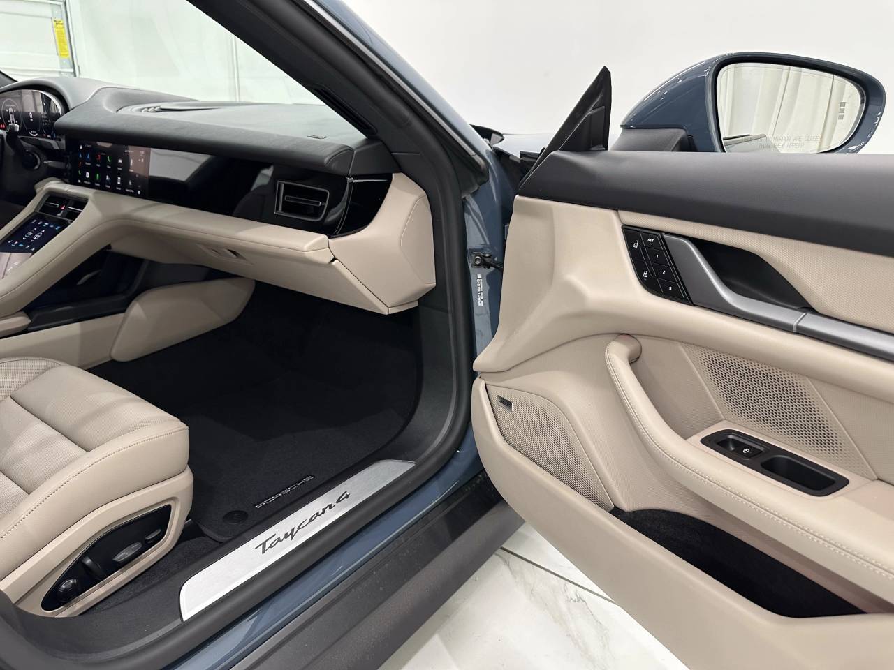 2025 Porsche Taycan 4 Newark DE