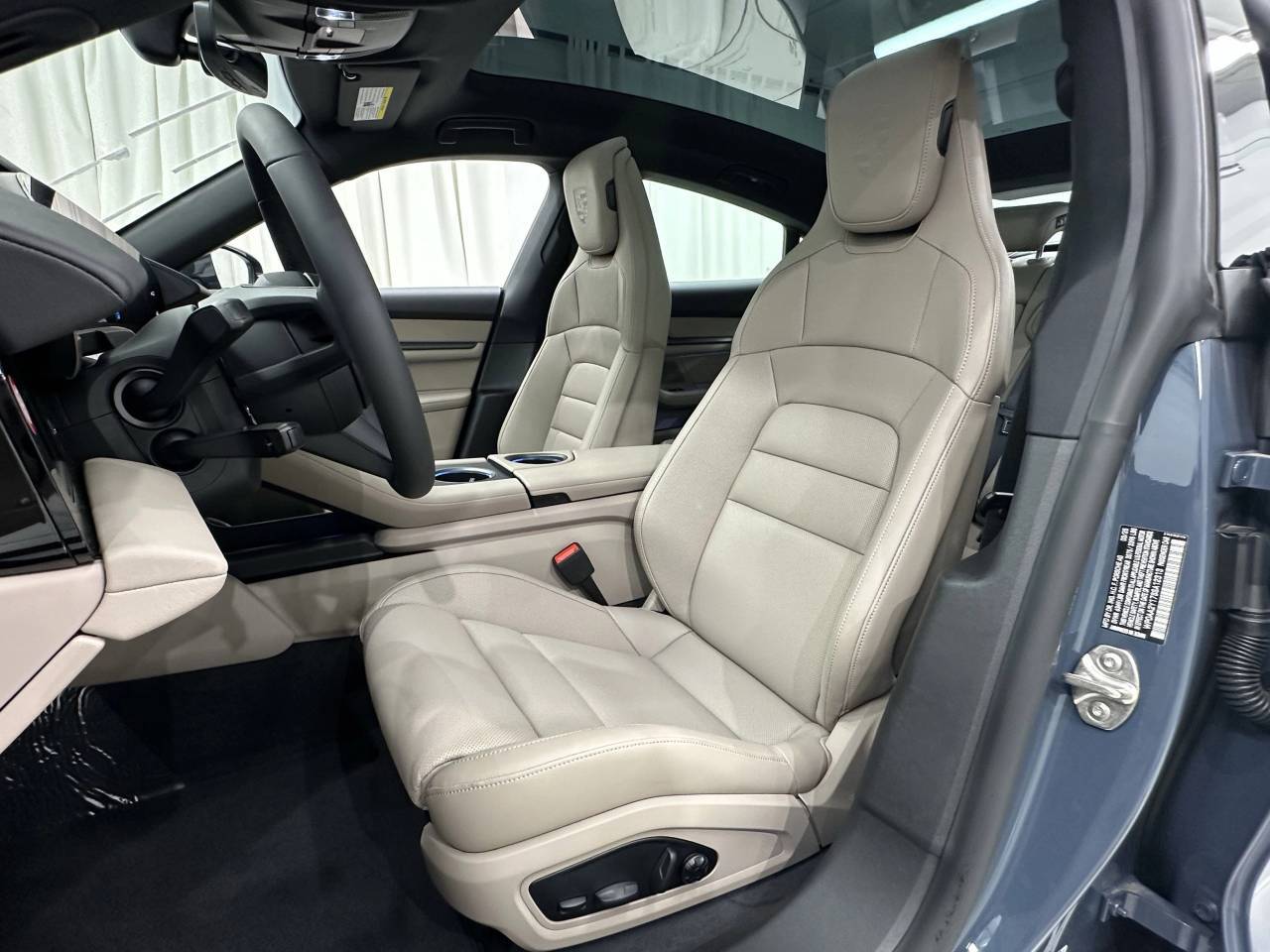 2025 Porsche Taycan 4 Newark DE