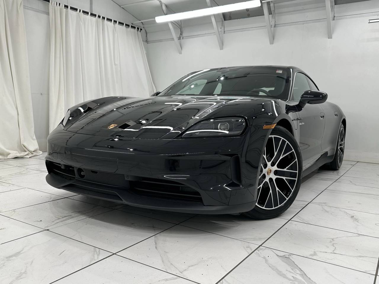 2025 Porsche Taycan 4 Newark DE