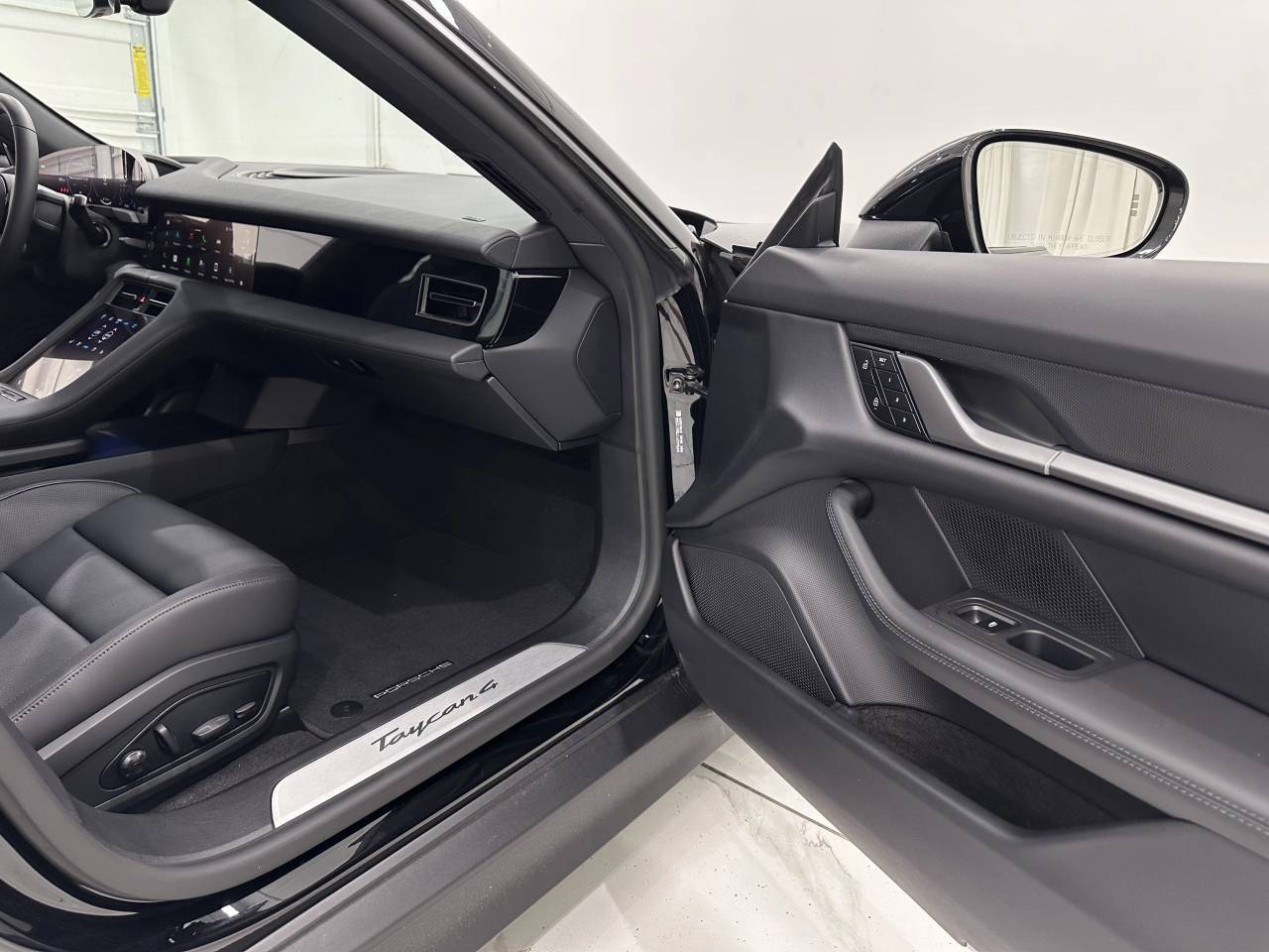 2025 Porsche Taycan 4 Newark DE