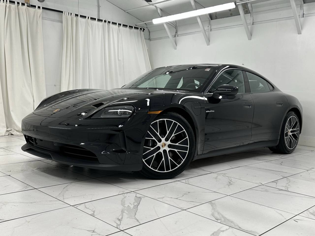 2025 Porsche Taycan 4 Newark DE