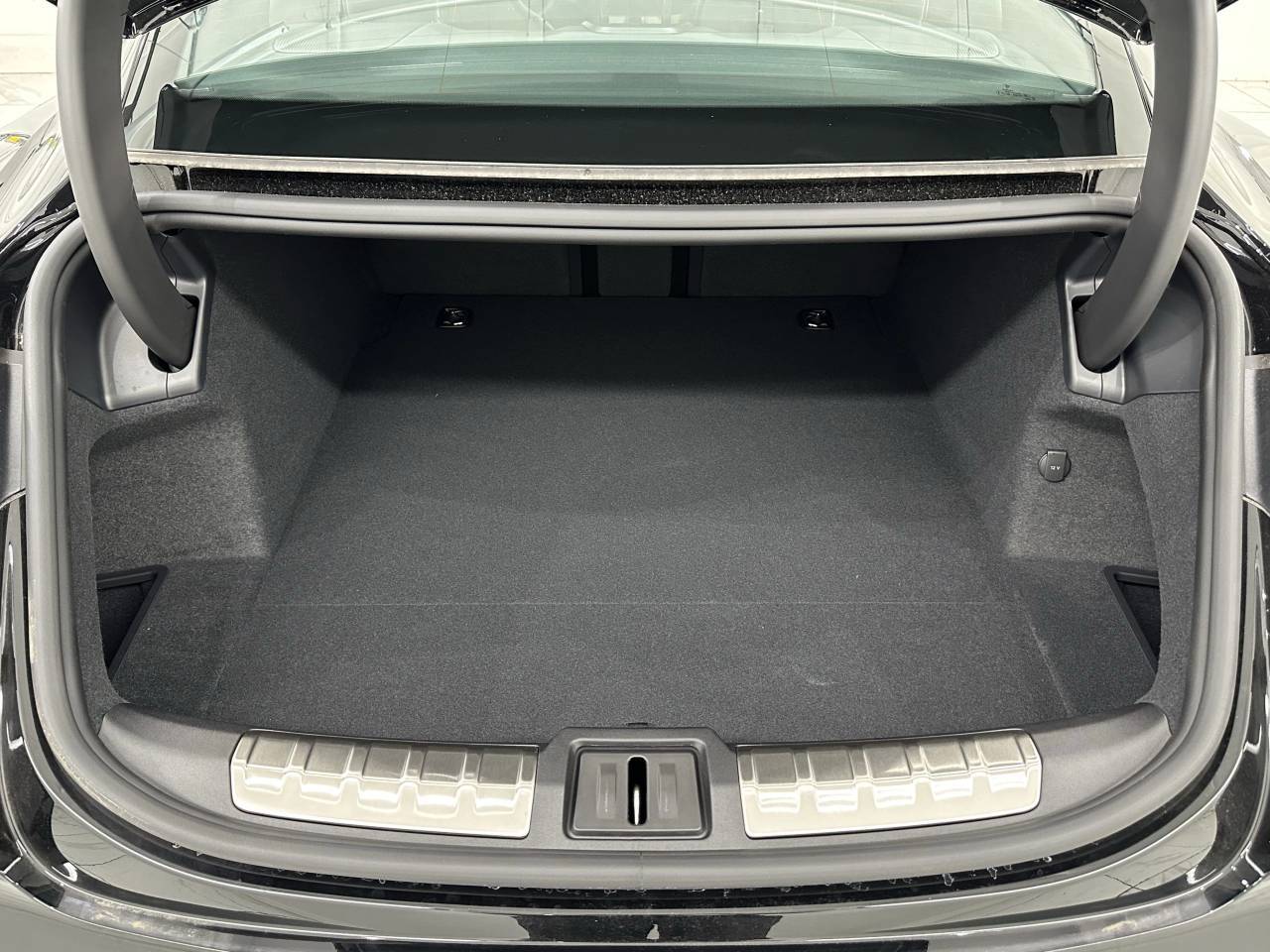 2025 Porsche Taycan 4 Newark DE