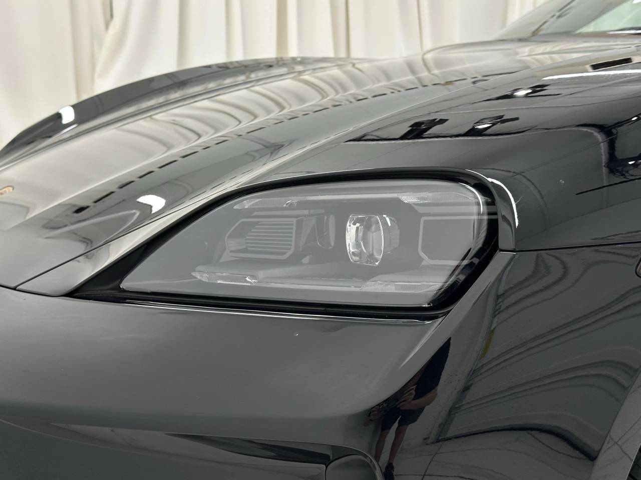 2025 Porsche Taycan 4 Newark DE