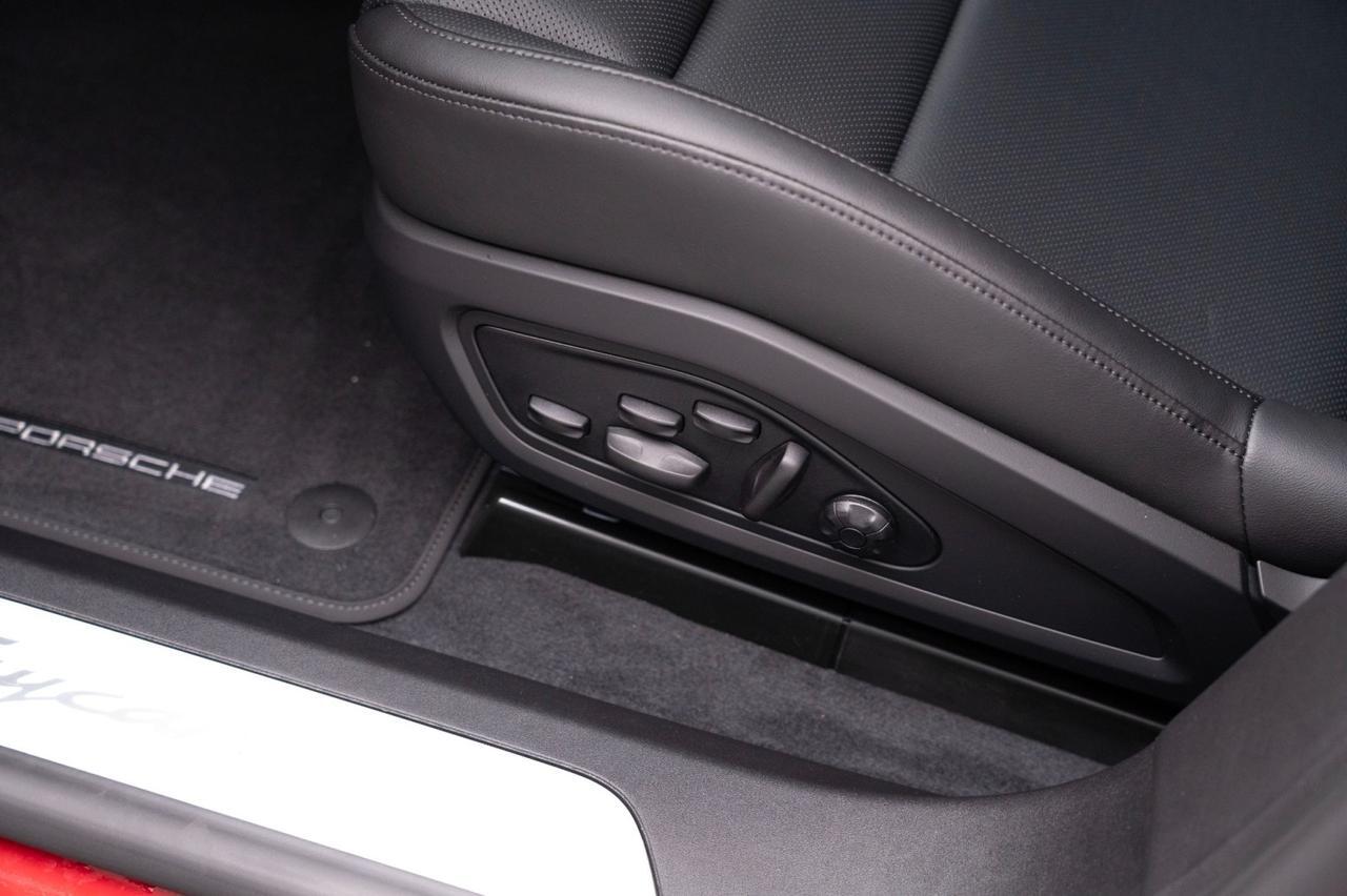 2025 Porsche Taycan 4 Pompano Beach FL