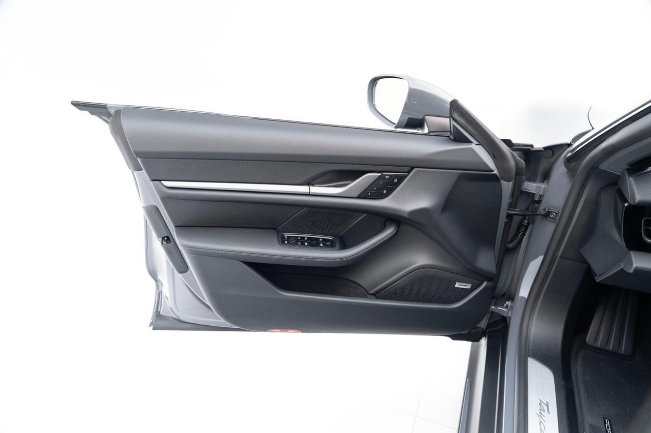 2025 Porsche Taycan 4 Pompano Beach FL