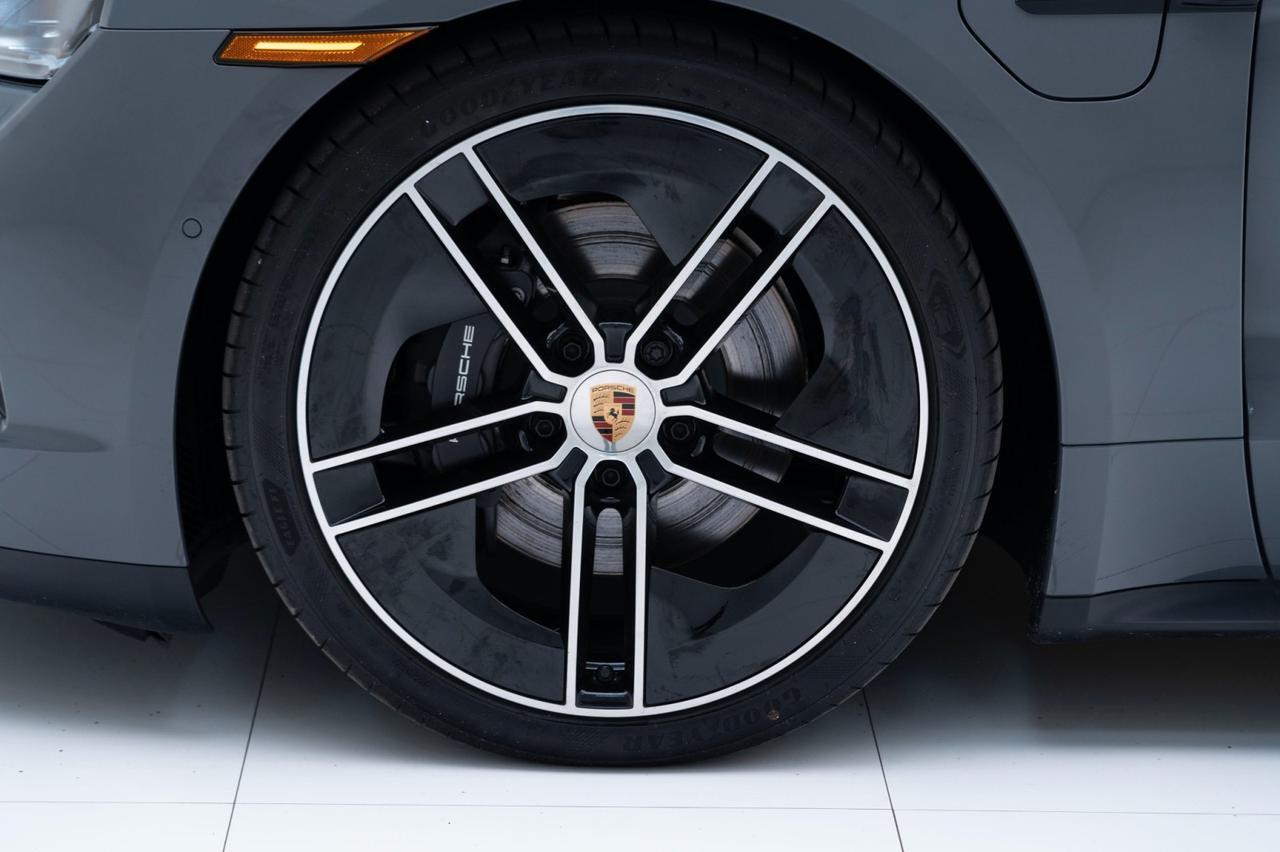 2025 Porsche Taycan 4 Pompano Beach FL