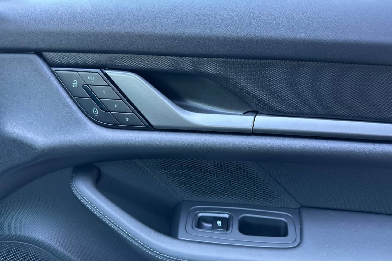 2025 Porsche Taycan 4 San Luis Obispo CA