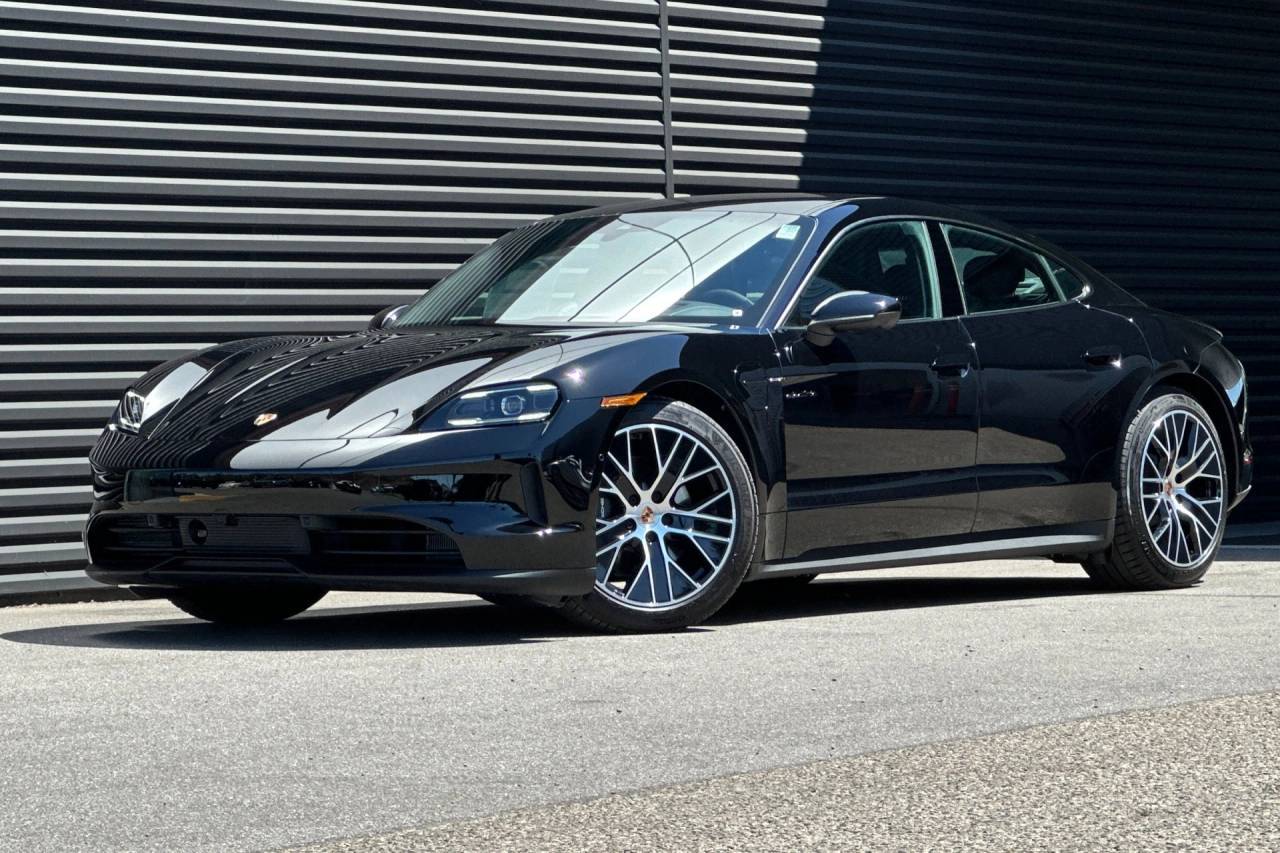 2025 Porsche Taycan 4