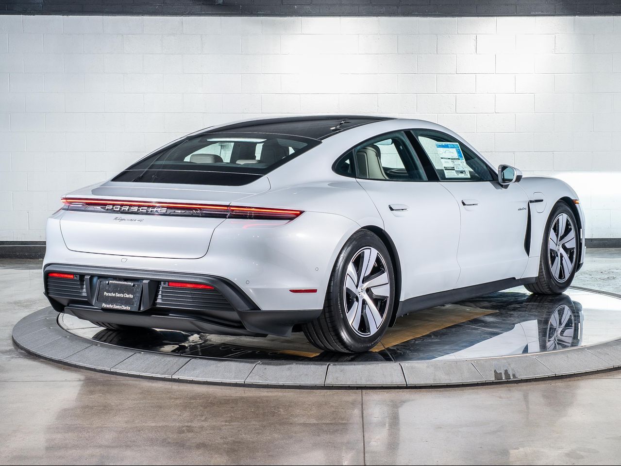 2025 Porsche Taycan 4 photo 9