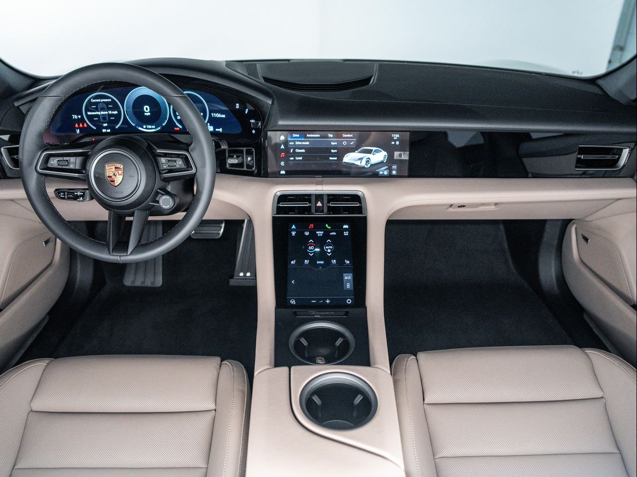2025 Porsche Taycan 4 photo 18