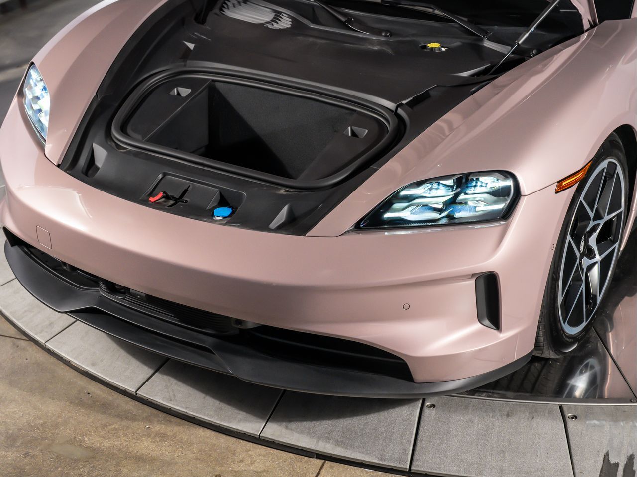 2025 Porsche Taycan 4 Santa Clarita CA