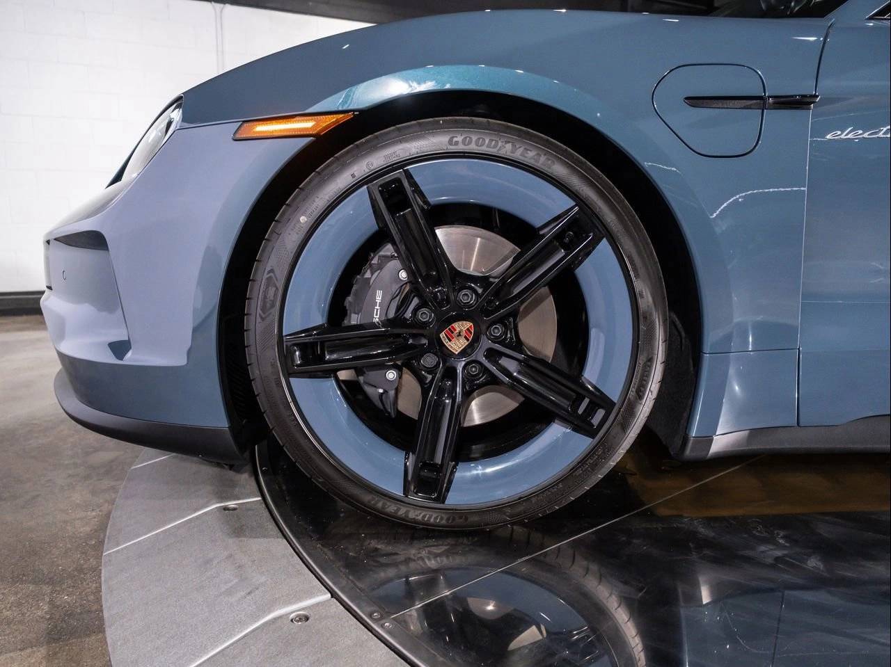 2025 Porsche Taycan 4 Santa Clarita CA