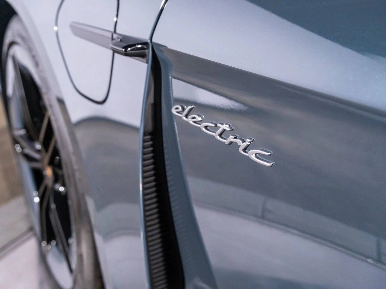 2025 Porsche Taycan 4 Santa Clarita CA