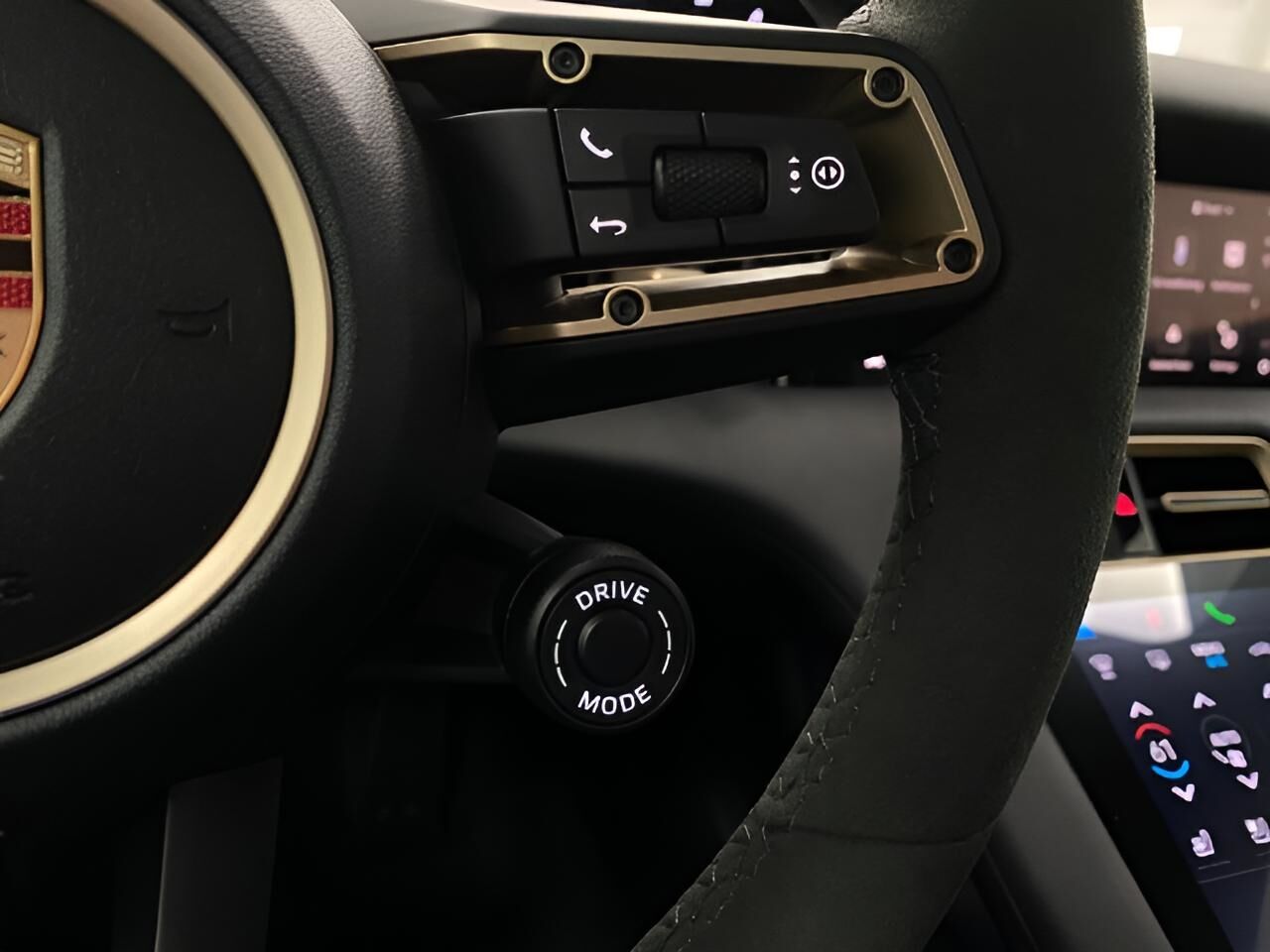 2025 Porsche Taycan 4S Appleton WI