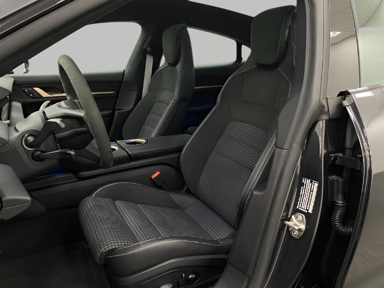 2025 Porsche Taycan 4S Appleton WI