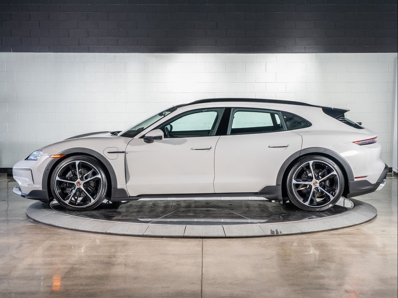 2025 Porsche Taycan Cross Turismo 4 Santa Clarita CA