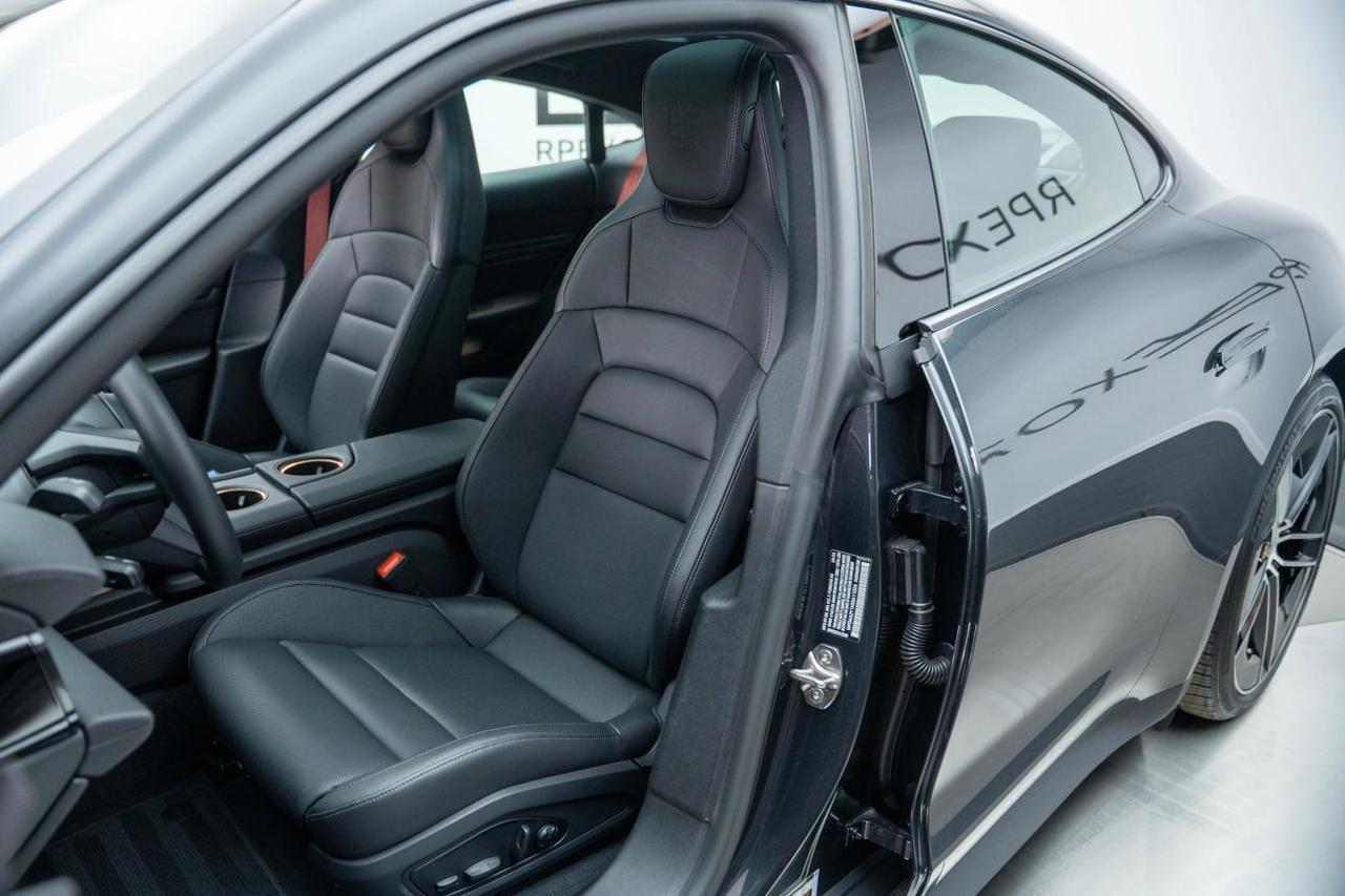 2025 Porsche Taycan
