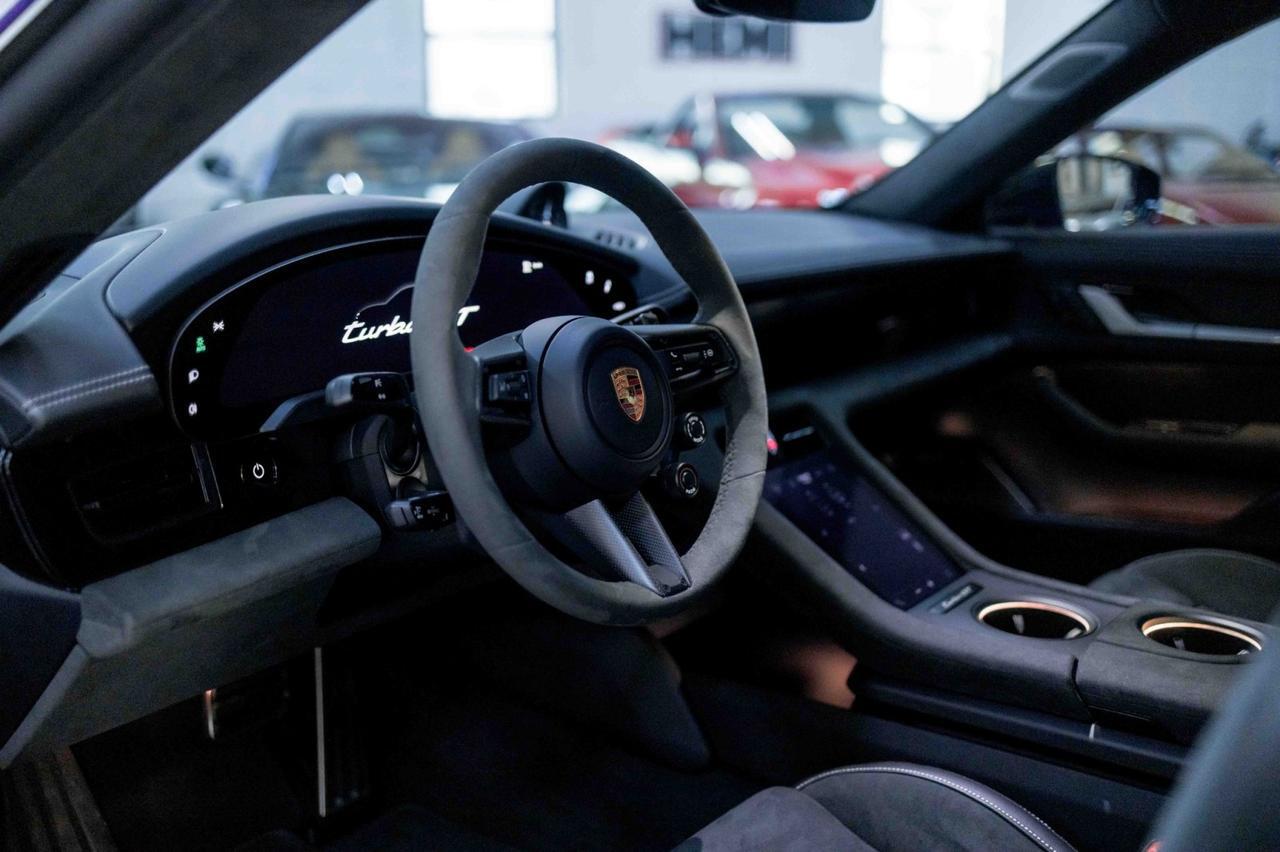 2025 Porsche Taycan Turbo GT