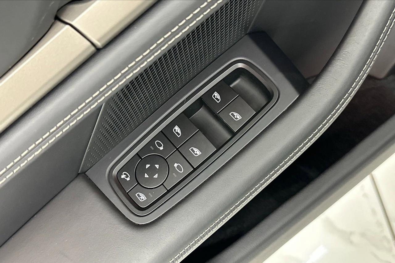 2025 Porsche Taycan Turbo Newark DE