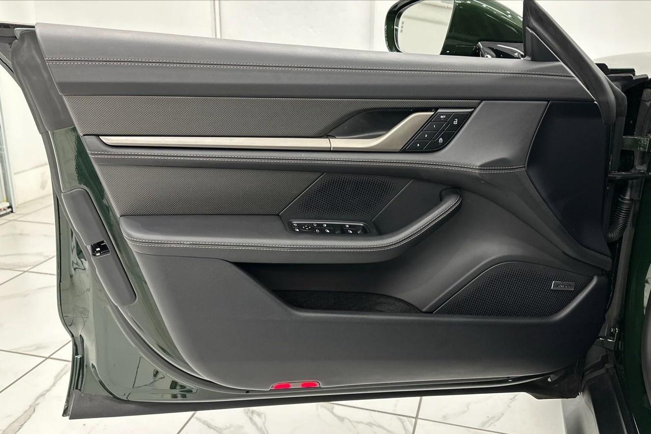 2025 Porsche Taycan Turbo S Newark DE
