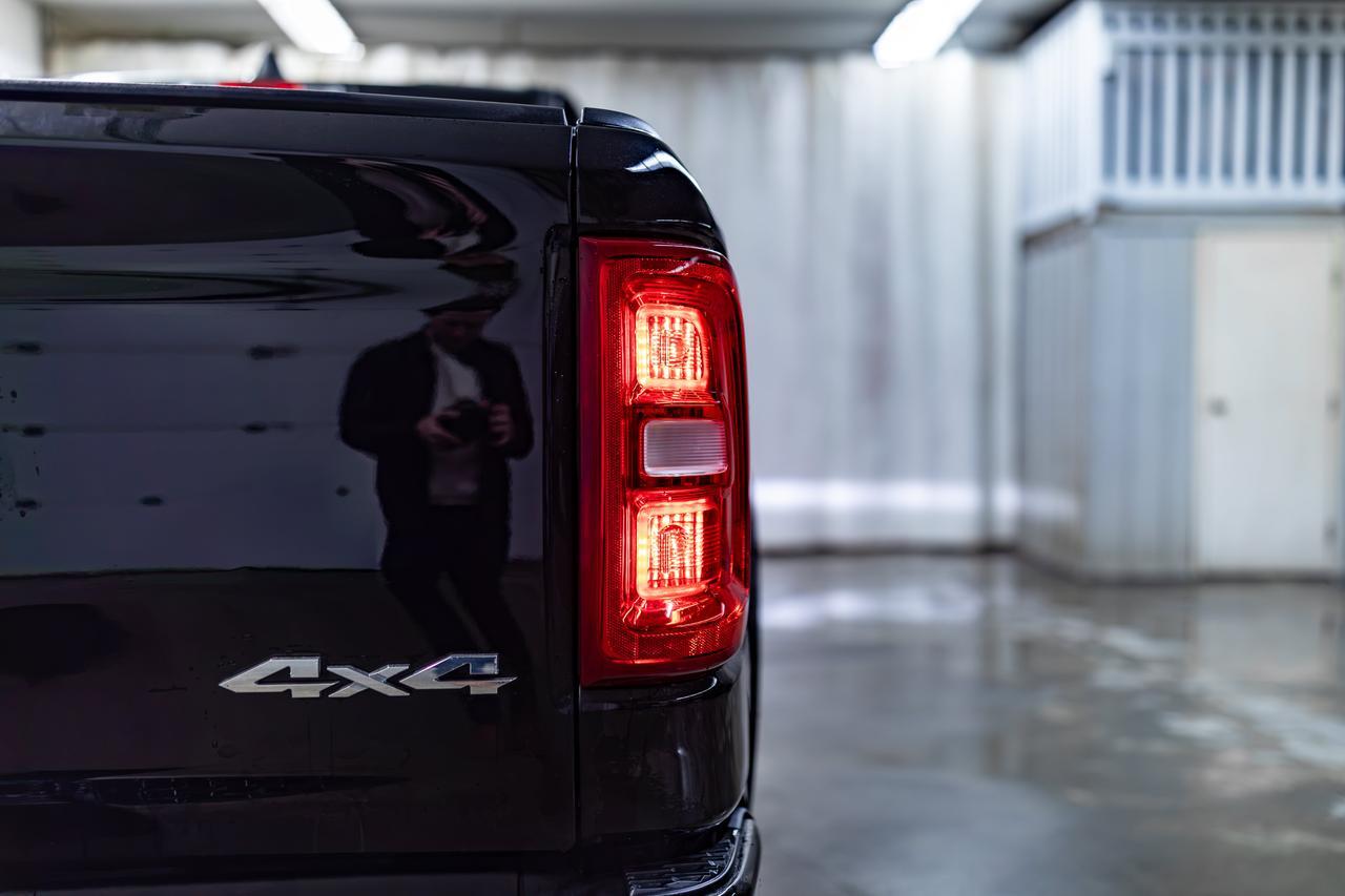 2025 Ram 1500 4x4 Crew Cab Big Horn Sport Pseat Bcam Red Deer AB