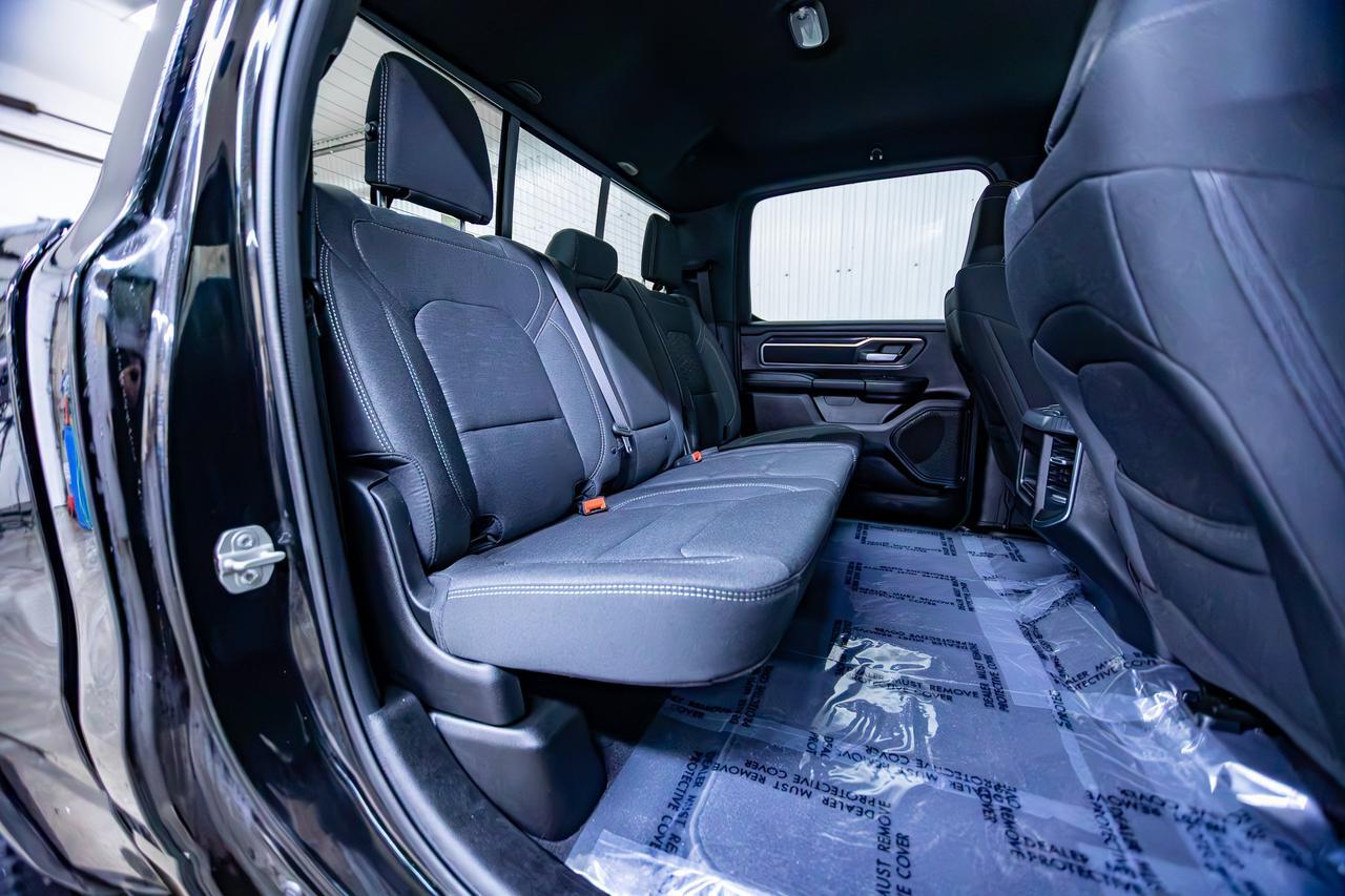 2025 Ram 1500 4x4 Crew Cab Big Horn Sport Pseat Bcam Red Deer AB