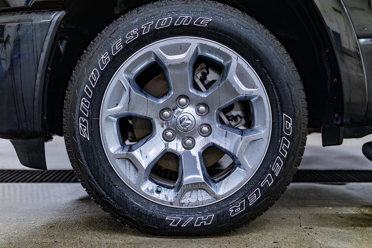 2025 Ram 1500 4x4 Crew Cab Big Horn Sport Pseat Bcam Red Deer AB