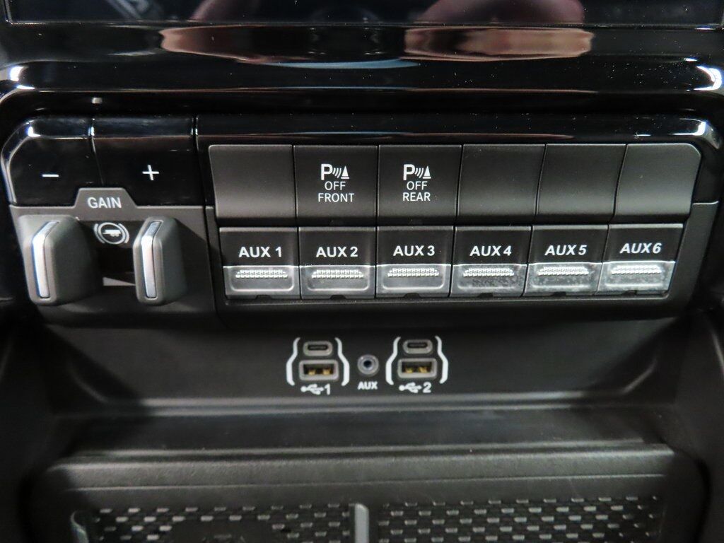 2025 Ram 1500 4x4 Crew Cab RHO Fond du Lac WI