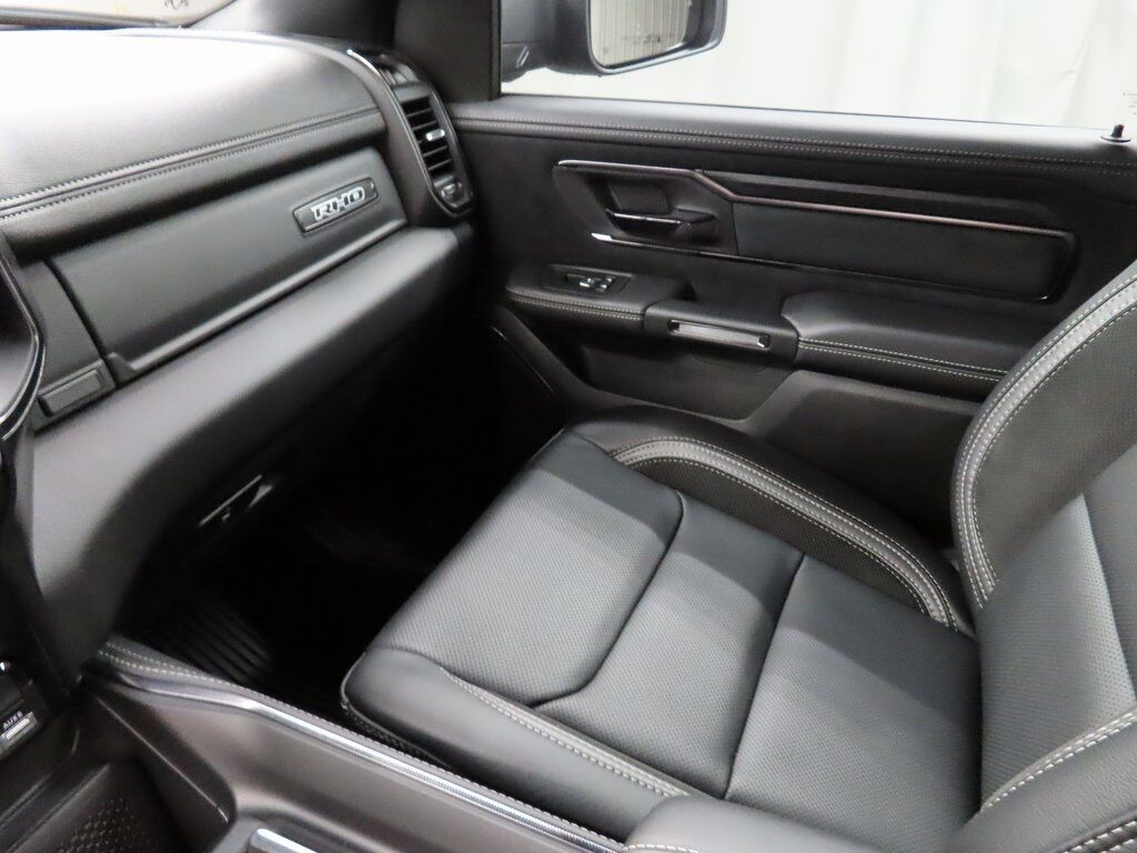 2025 Ram 1500 4x4 Crew Cab RHO Fond du Lac WI