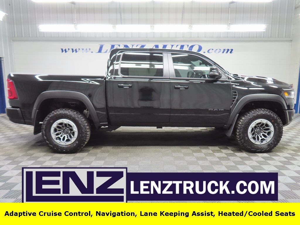 2025 Ram 1500 4x4 Crew Cab RHO Fond du Lac WI