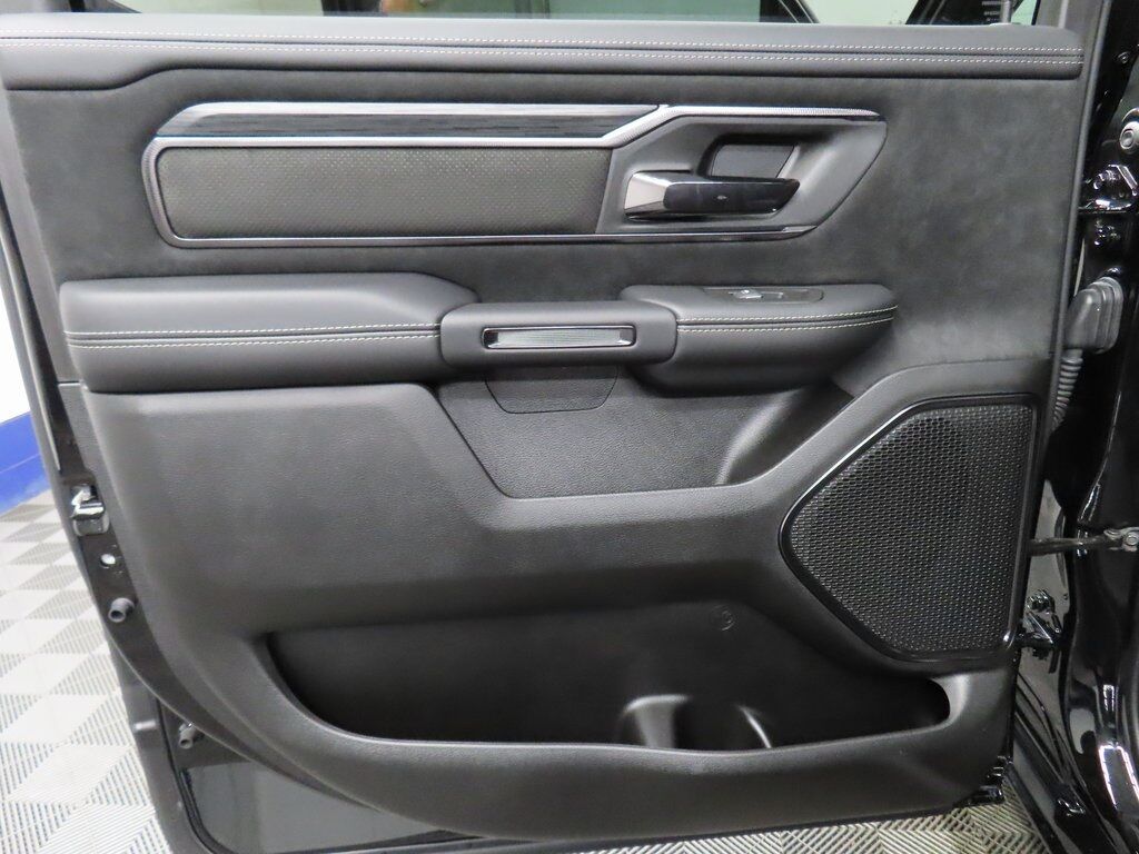 2025 Ram 1500 4x4 Crew Cab RHO Fond du Lac WI