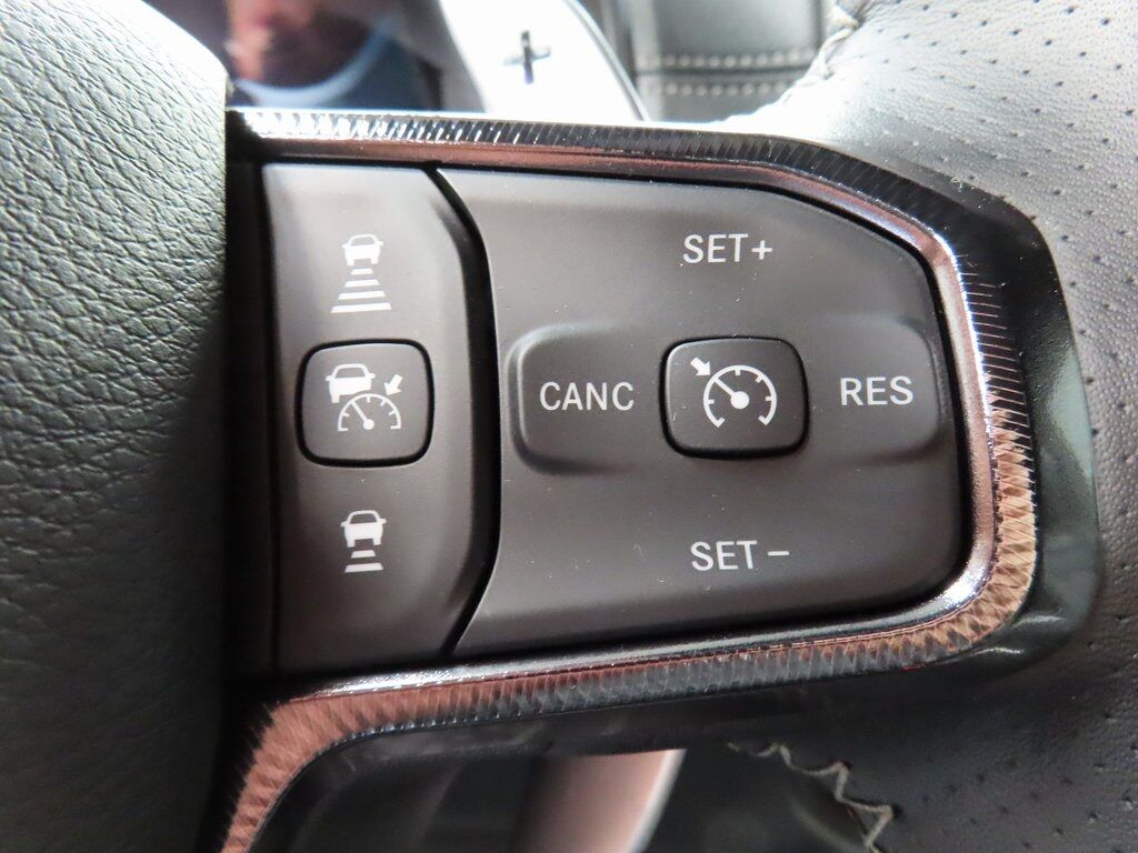 2025 Ram 1500 4x4 Crew Cab RHO Fond du Lac WI