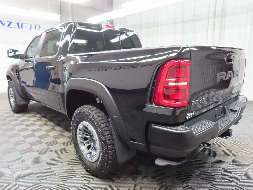 2025 Ram 1500 4x4 Crew Cab RHO Fond du Lac WI